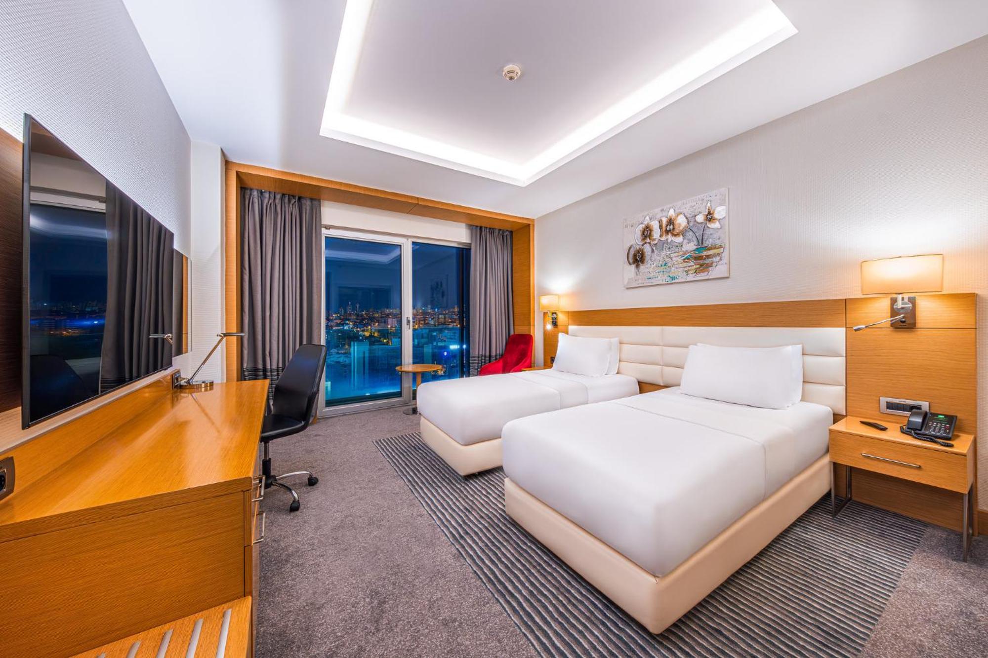 Holiday Inn Ankara - Cukurambar, an IHG Hotel Bagian luar foto