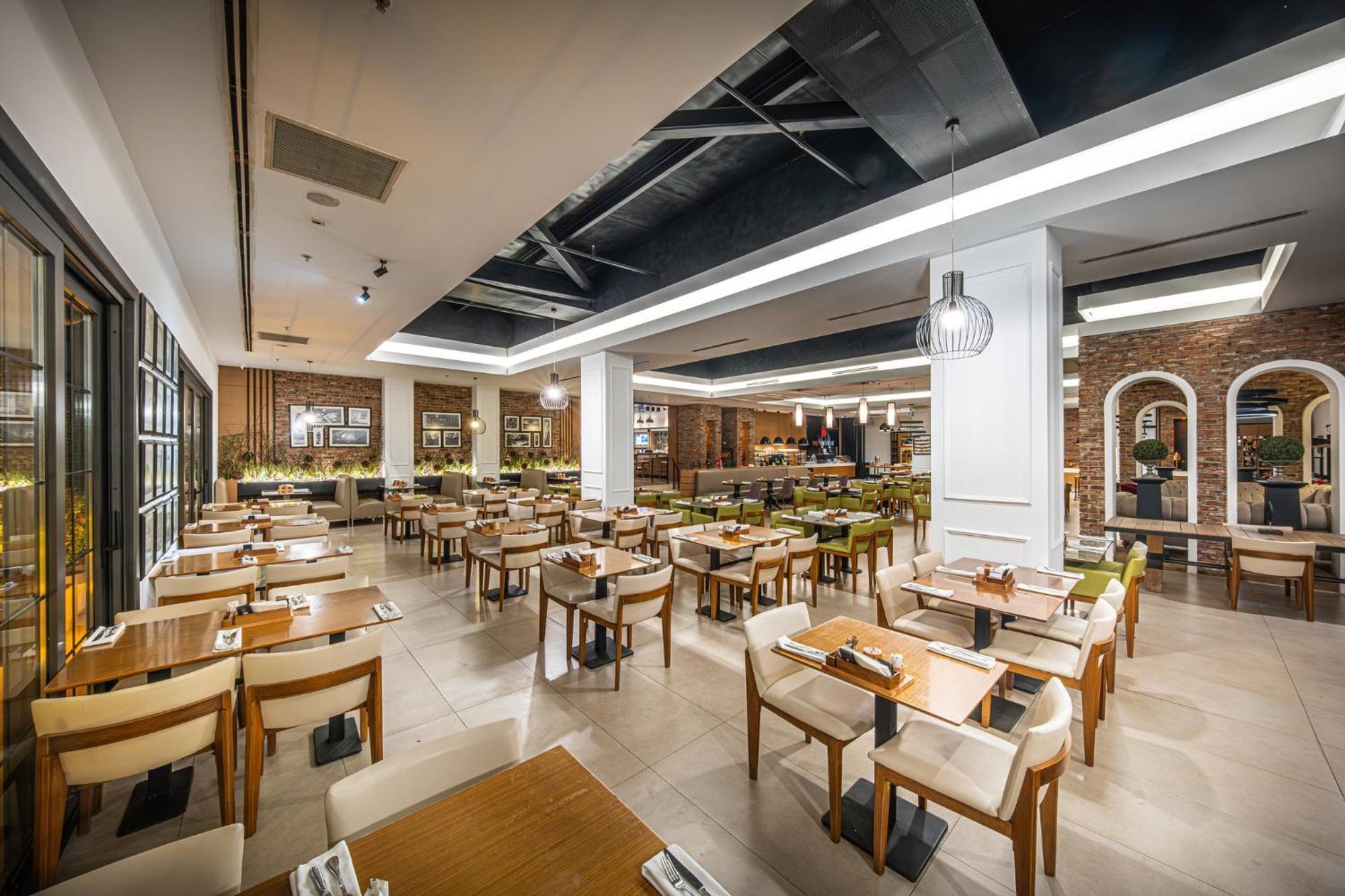 Holiday Inn Ankara - Cukurambar, an IHG Hotel Bagian luar foto