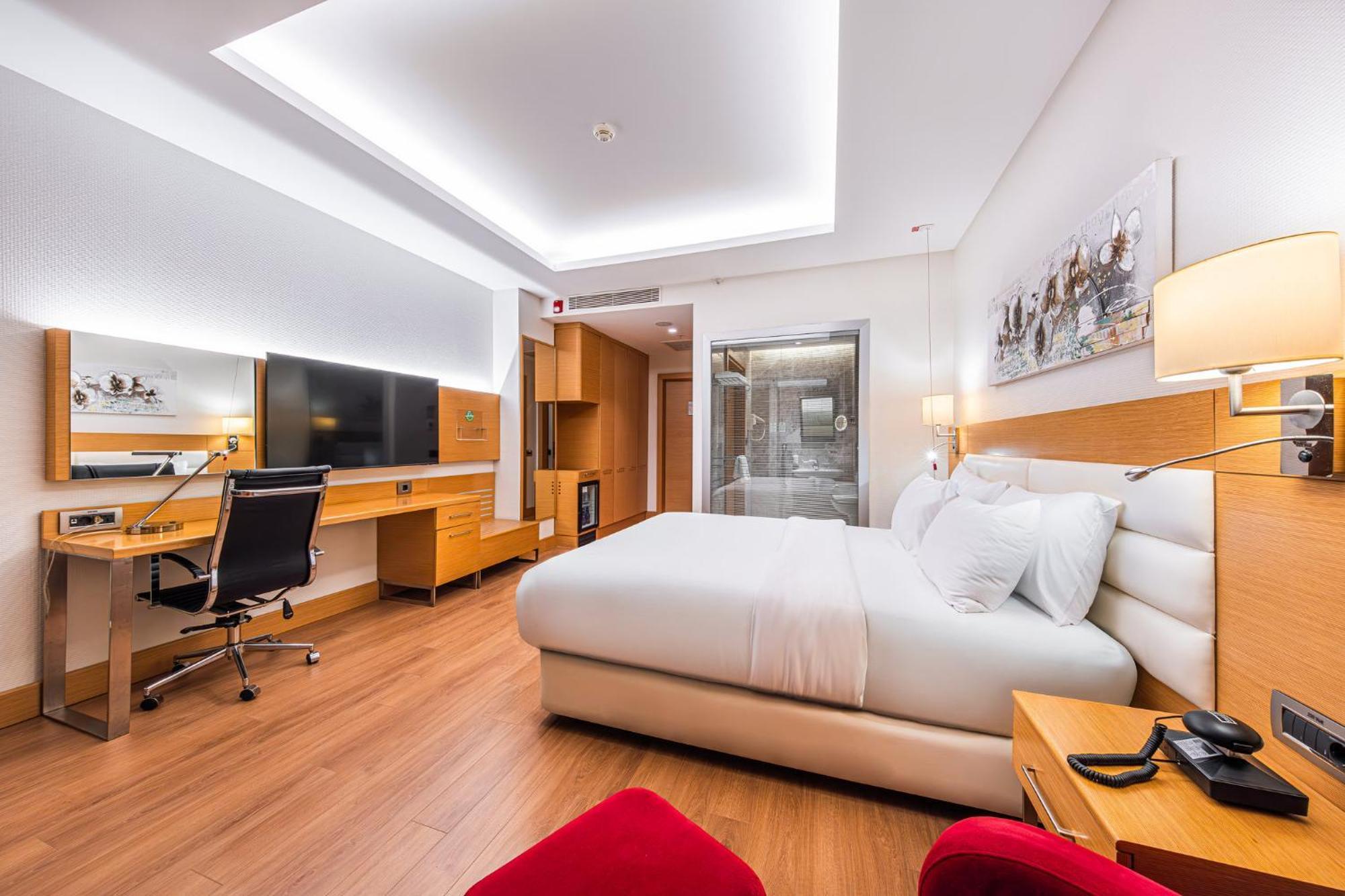 Holiday Inn Ankara - Cukurambar, an IHG Hotel Bagian luar foto
