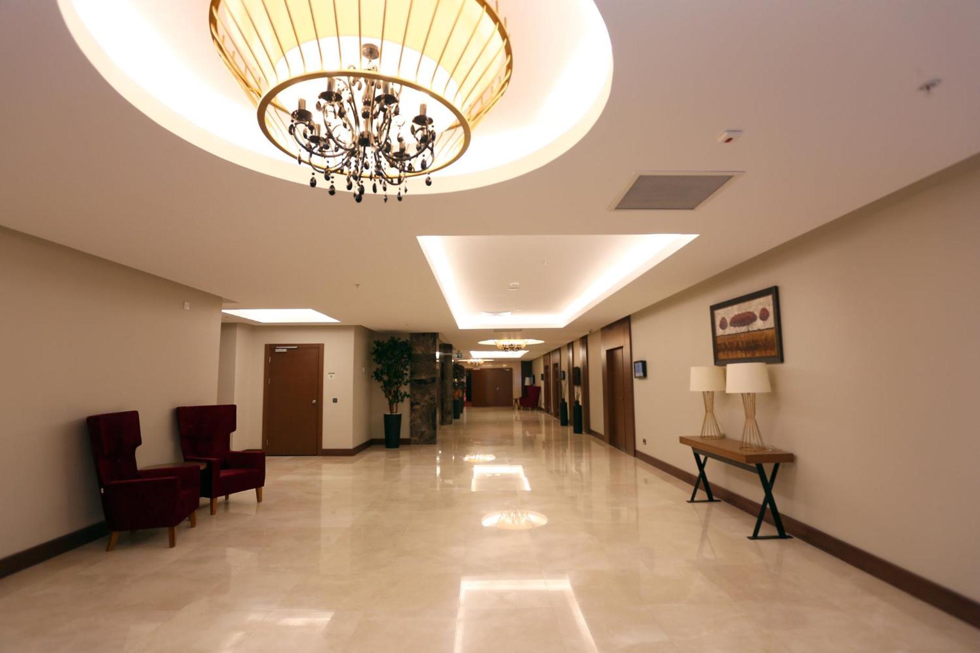 Holiday Inn Ankara - Cukurambar, an IHG Hotel Bagian luar foto